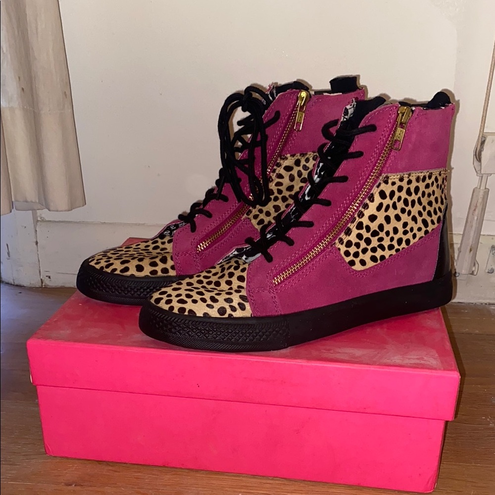 Betsey Johnson Pink and Tan Sneakers with High-Top Style and Leopard Print